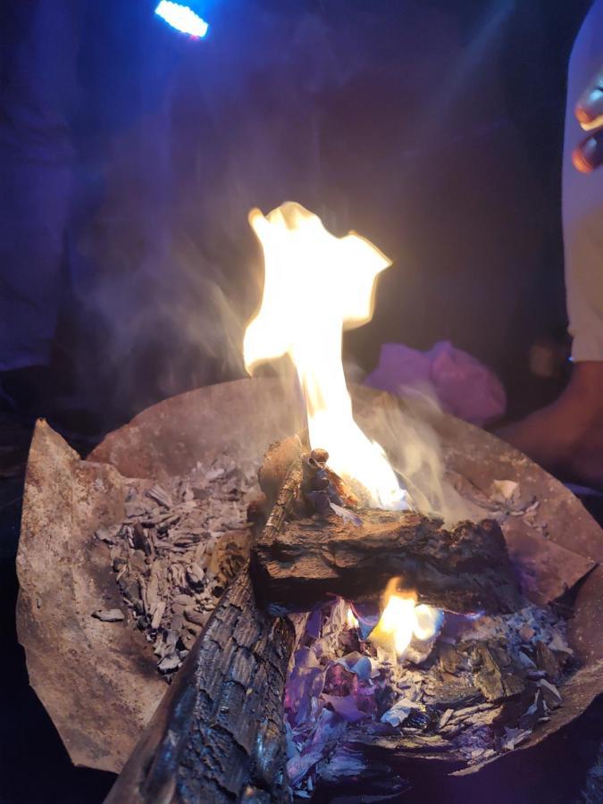 Shanti People Huts & Camp 卡索尔 外观 照片