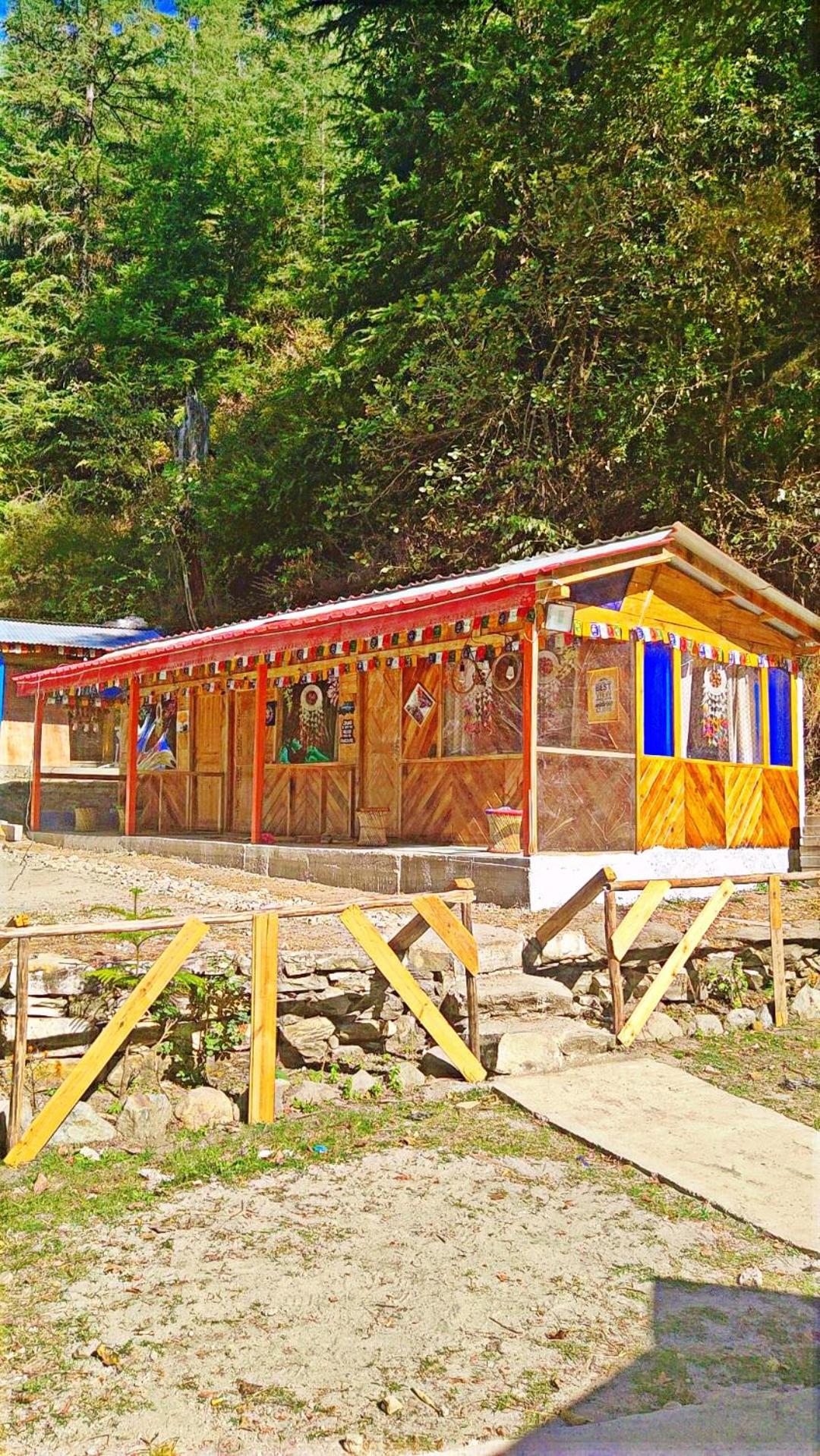 Shanti People Huts & Camp 卡索尔 外观 照片