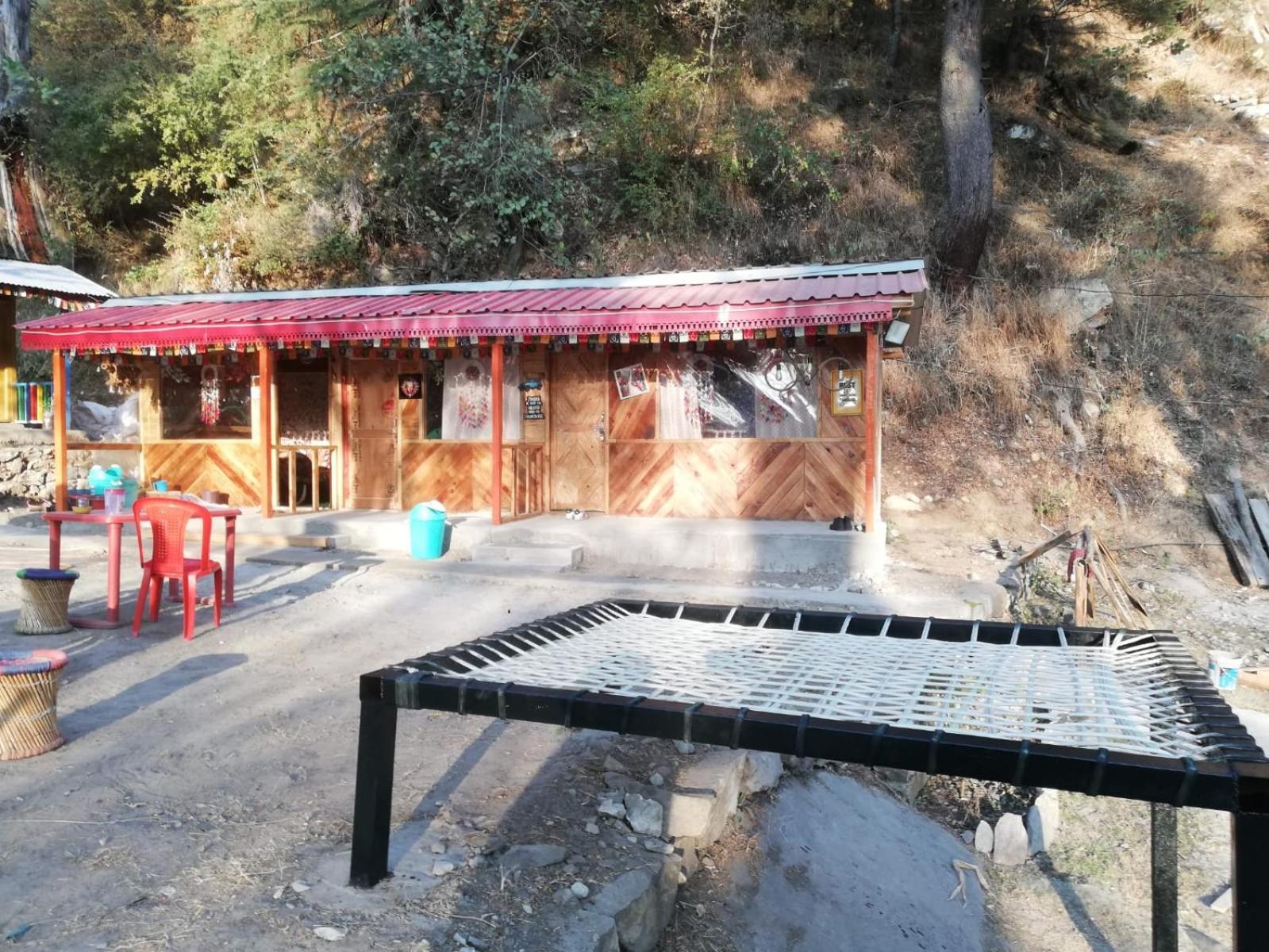 Shanti People Huts & Camp 卡索尔 客房 照片