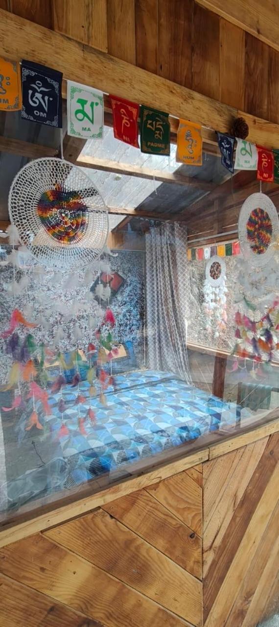 Shanti People Huts & Camp 卡索尔 外观 照片