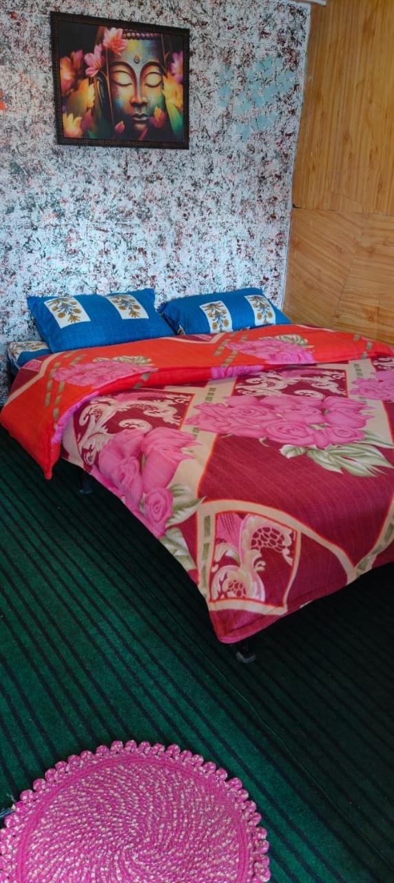 Shanti People Huts & Camp 卡索尔 外观 照片