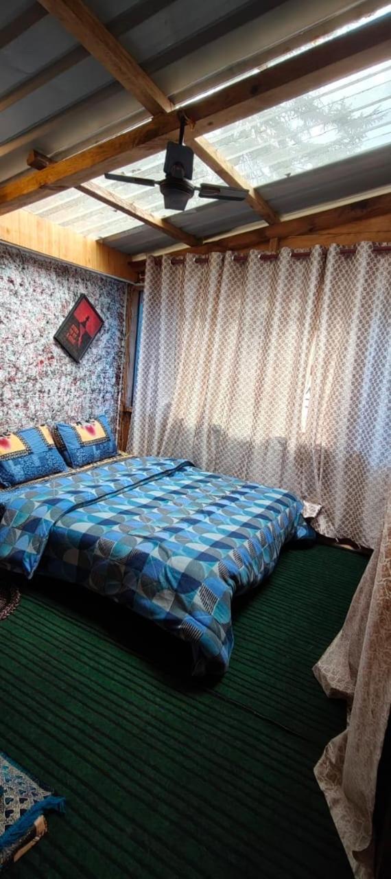 Shanti People Huts & Camp 卡索尔 外观 照片